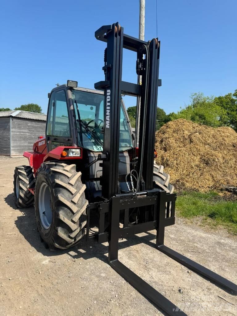Manitou M 26.4 Rough terrain truck