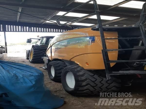 New Holland BB890 Tractors