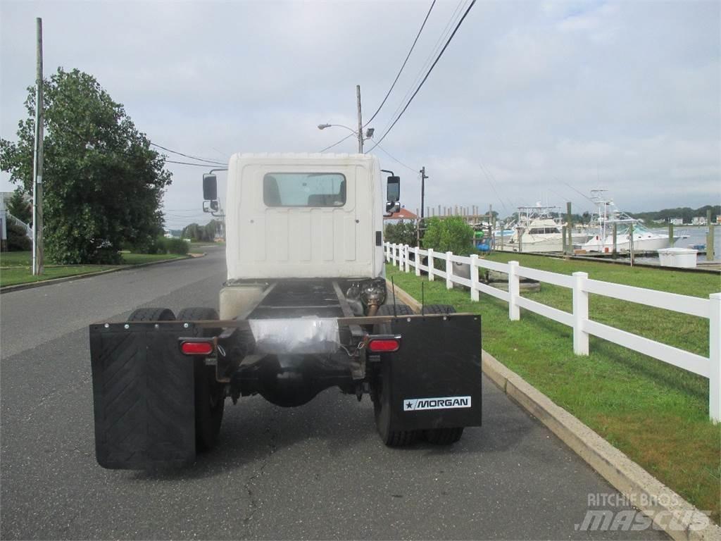 Hino 268 Chassis Cab trucks