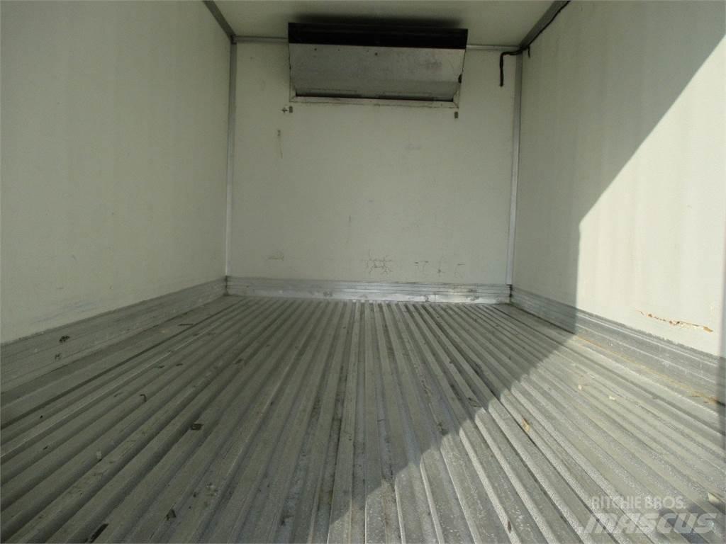 Isuzu NRR Temperature controlled trucks