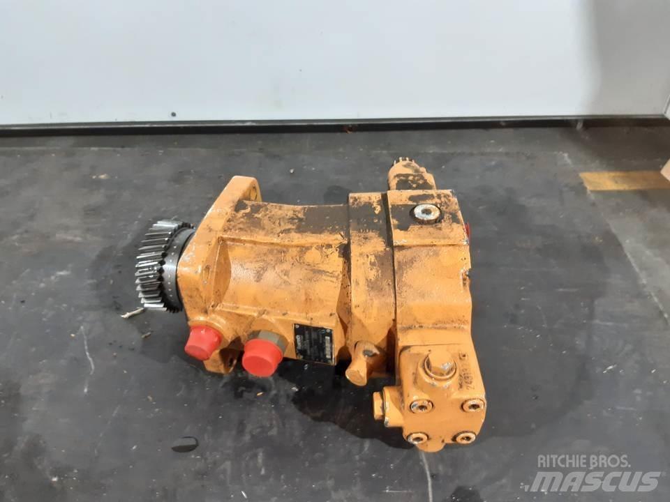 CASE 121D Hydraulics