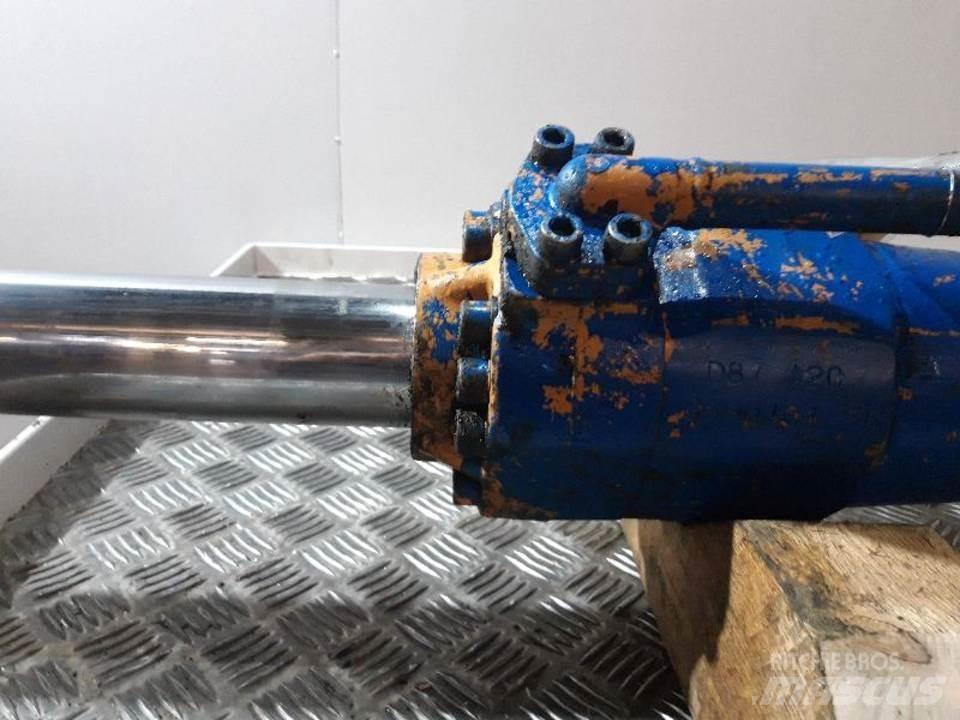 CASE 688B Hydraulics
