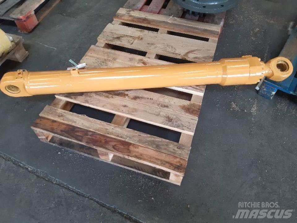 CASE 988B Hydraulics