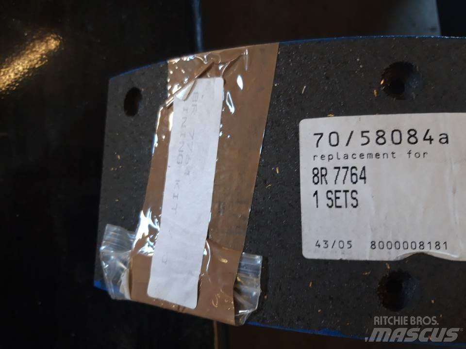 CAT 950 Tracks, chains and undercarriage