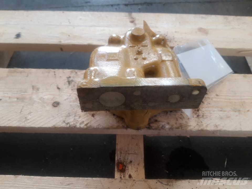 CAT 955L Hydraulics