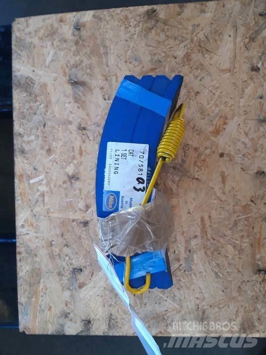 CAT 966D Tracks, chains and undercarriage