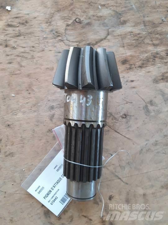 CAT D5 Transmission