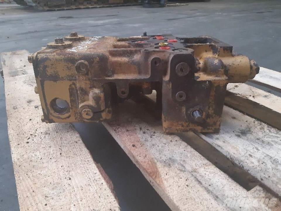 CAT D5H Hydraulics