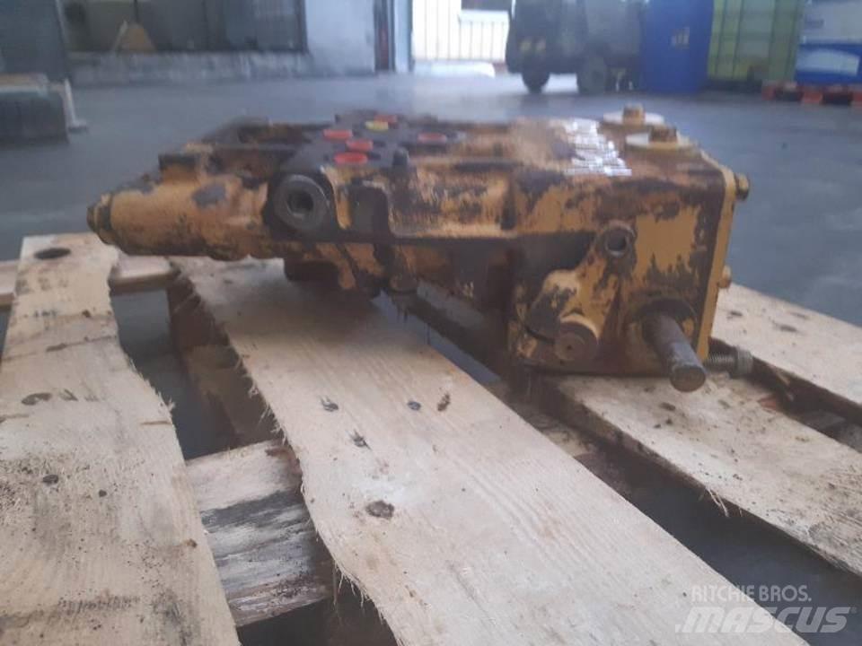 CAT D5H Hydraulics