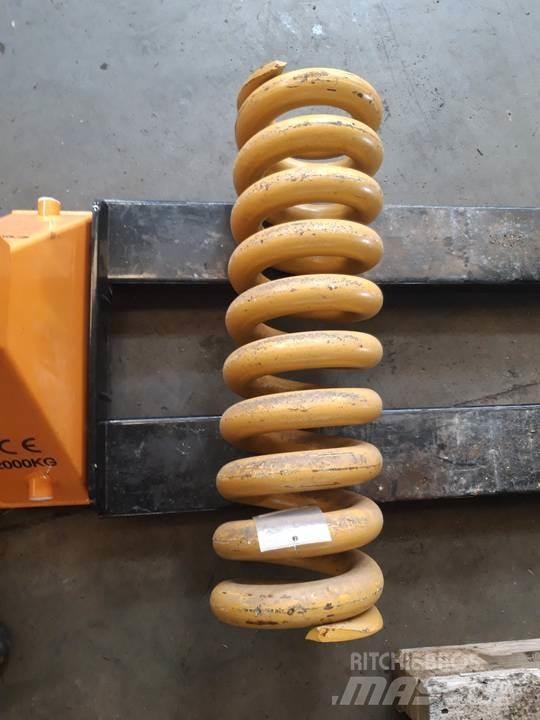 CAT D7F Tracks, chains and undercarriage