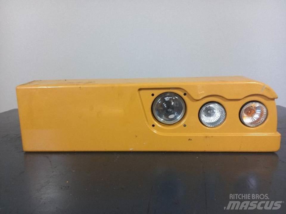 CAT M320F Cabins and interior