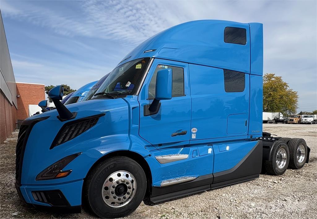 Volvo VNL Other trucks