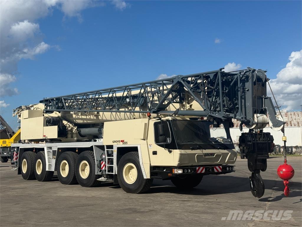 Grove GMK5225 All terrain cranes