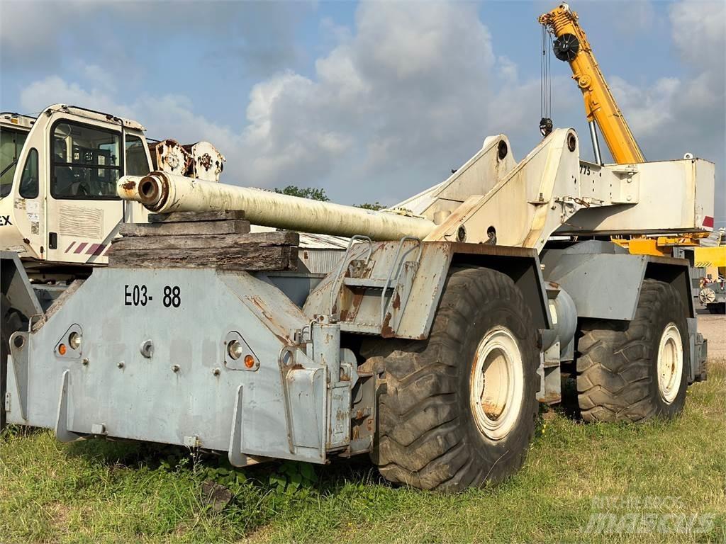 Terex RT 775 Rough terrain cranes