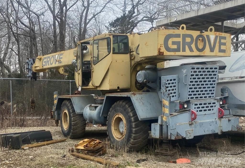 Grove RT525C Rough terrain cranes