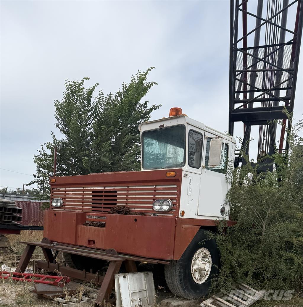 Link-Belt HC-138A All terrain cranes