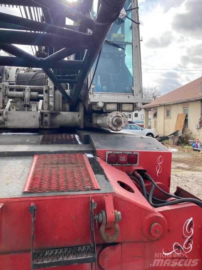 Link-Belt HC-268 All terrain cranes