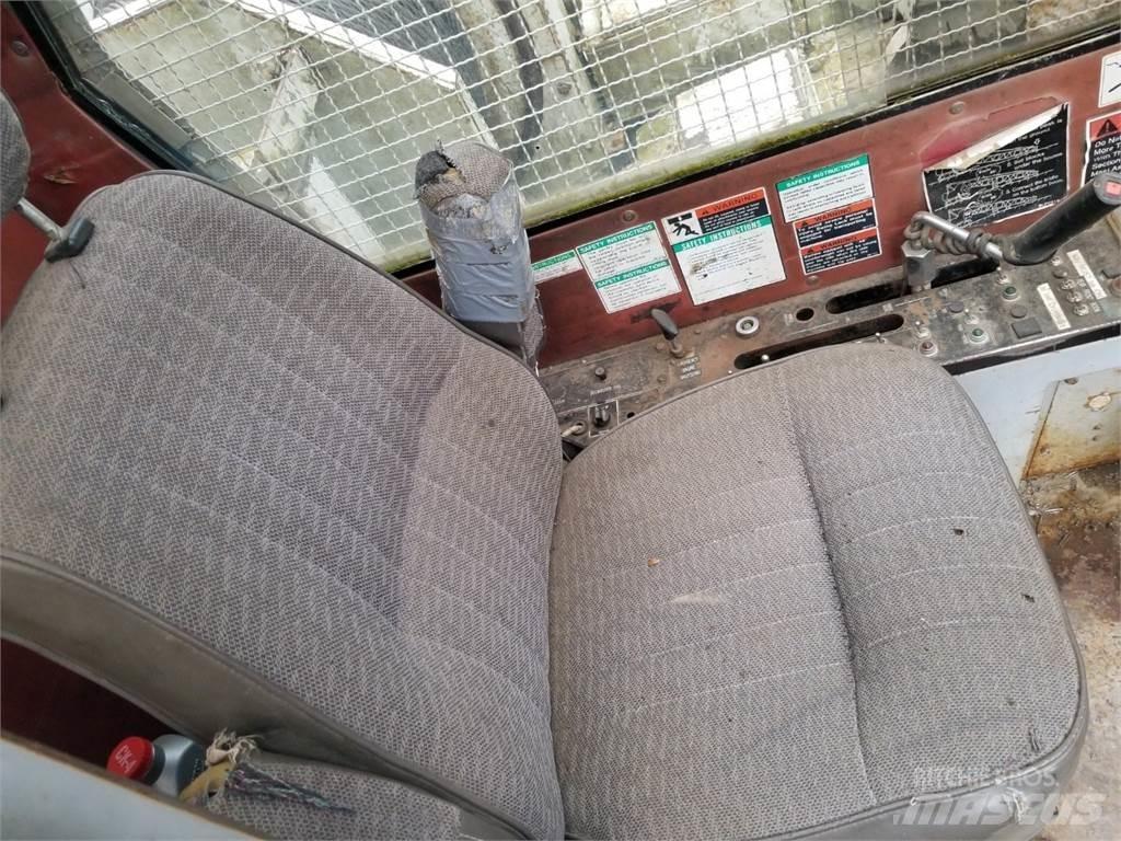 Link-Belt LS-208H Track mounted cranes