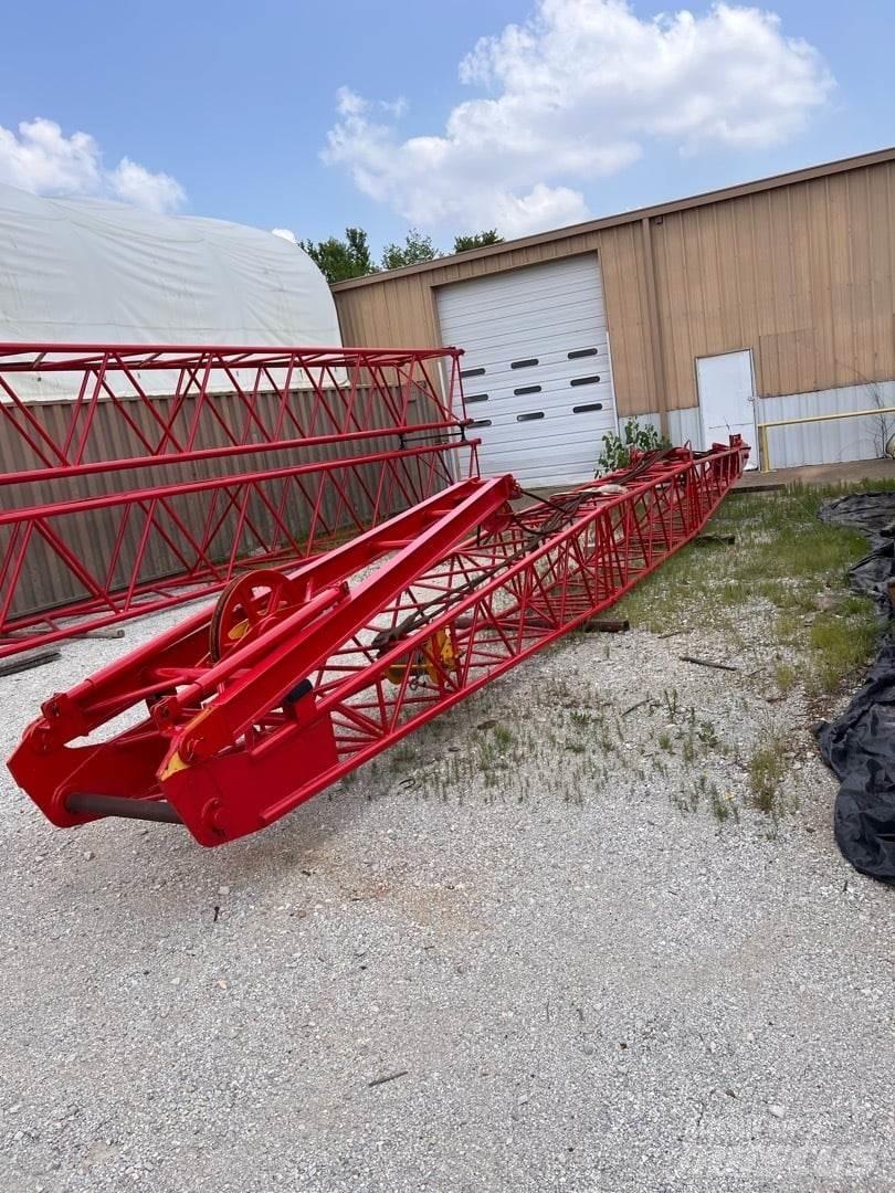 Manitowoc  Booms and arms