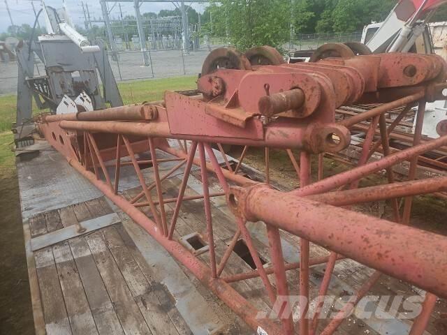 Manitowoc  Booms and arms