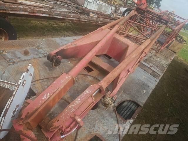 Manitowoc  Booms and arms