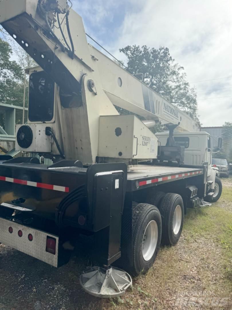 National 1295 Truck mounted cranes