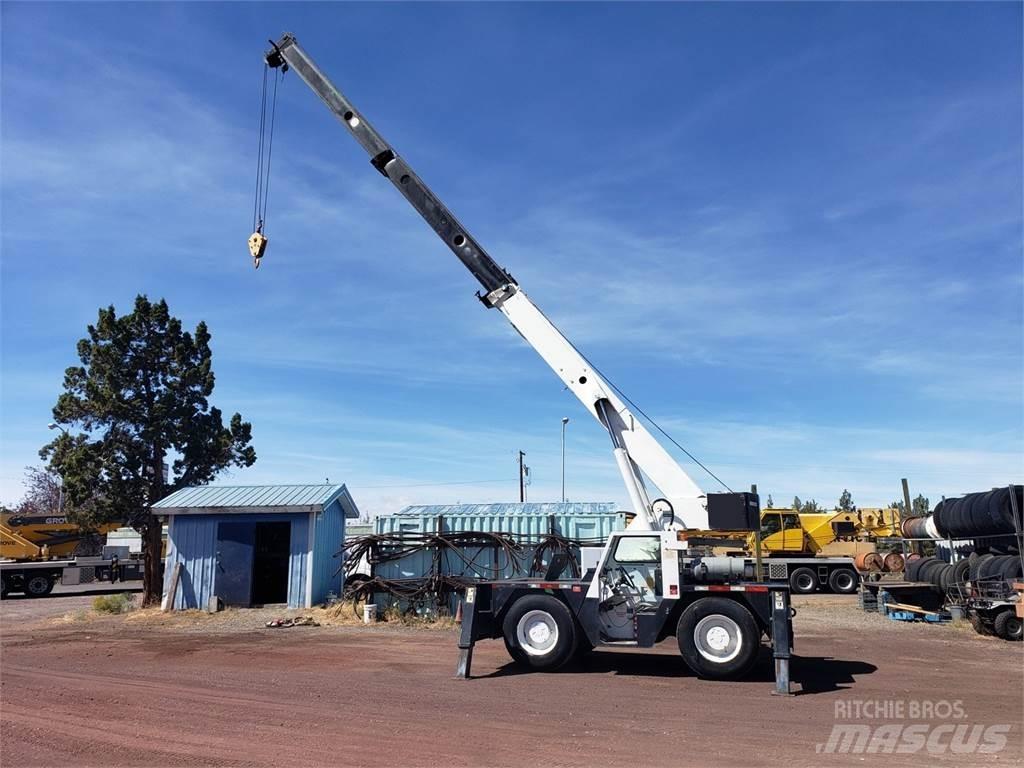 Shuttlelift 5540 Rough terrain cranes
