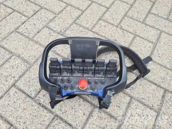 DAF CF 330 + PM 15 Truck mounted cranes
