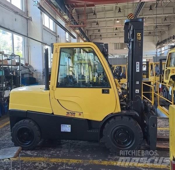 Hyster H5.5 FT Diesel trucks