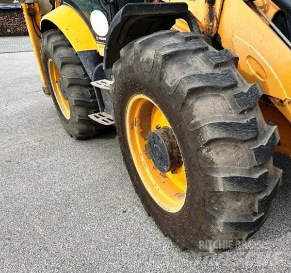 JCB 4 CX Backhoe