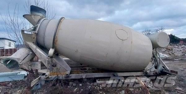  _JINÉ (SK) Kurta Concrete trucks
