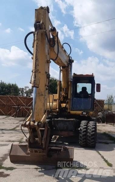 Komatsu PW 170 Wheeled excavators