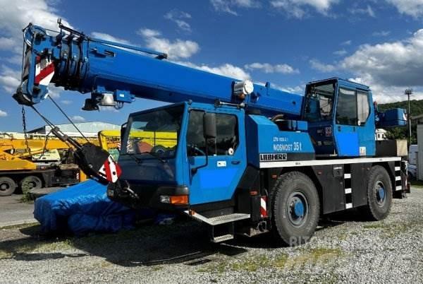 Liebherr LTM 1030.2 Truck mounted cranes