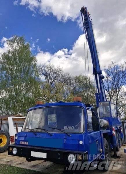 Tatra T815 +(ČKD) AD 28 Truck mounted cranes
