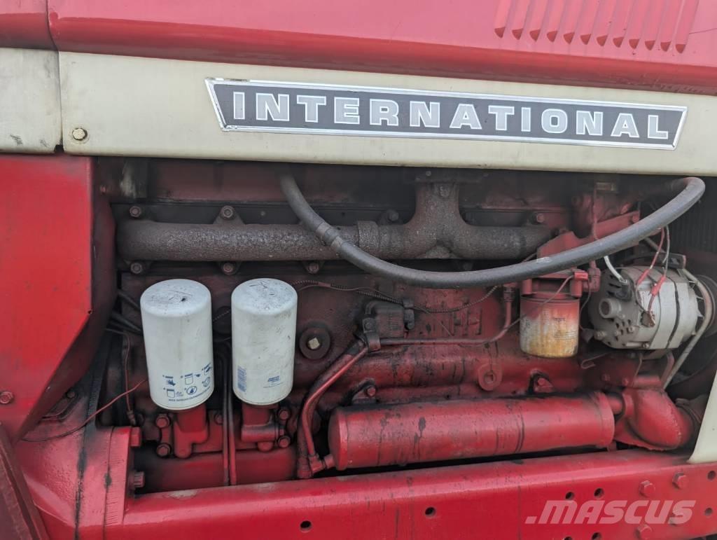 International 966 Tractors