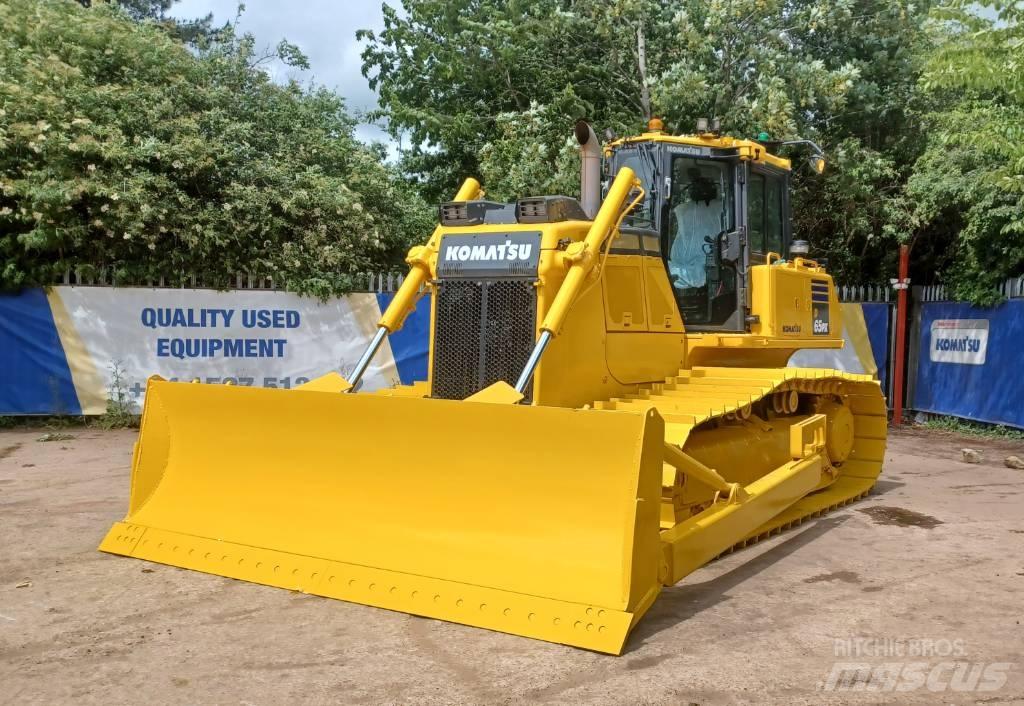 Komatsu D65PX-18 Crawler dozers
