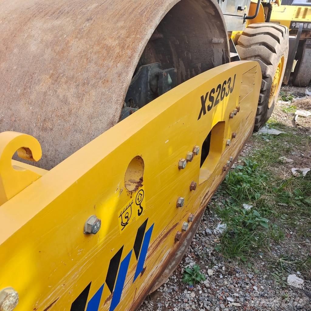 XCMG XS 263 J Single drum rollers
