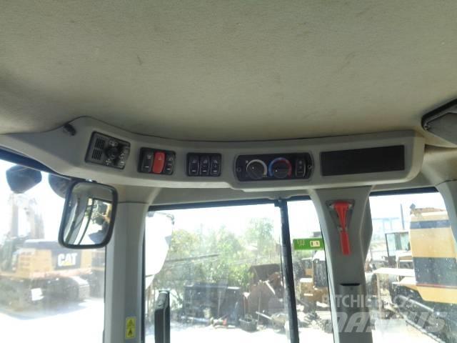 CAT 930M Wheel loaders