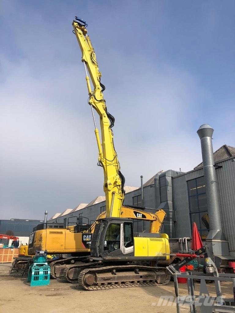 Hitachi LC 250 Demolition excavators