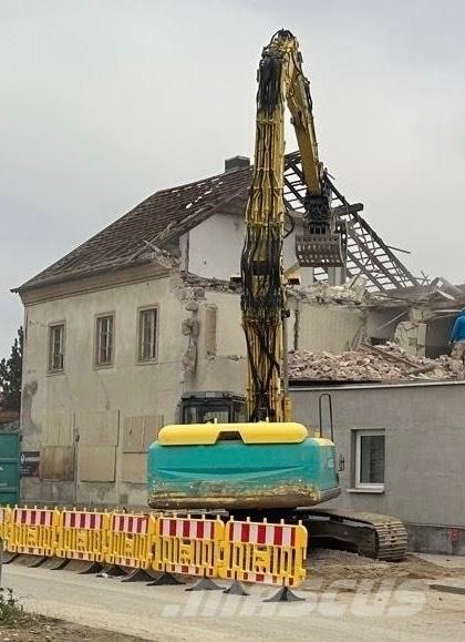 Hitachi LC 250 Demolition excavators