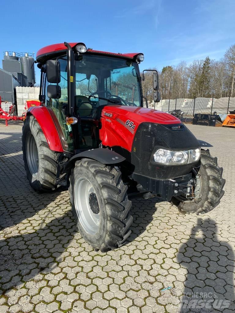 Case IH Farmall 65 A Tractors