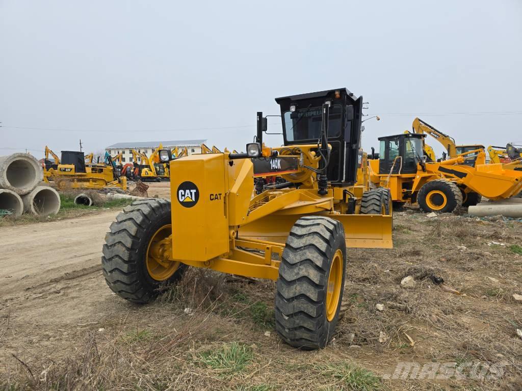 CAT 140K Graders