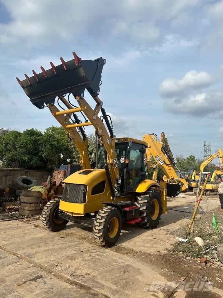 JCB 3 CX Backhoe