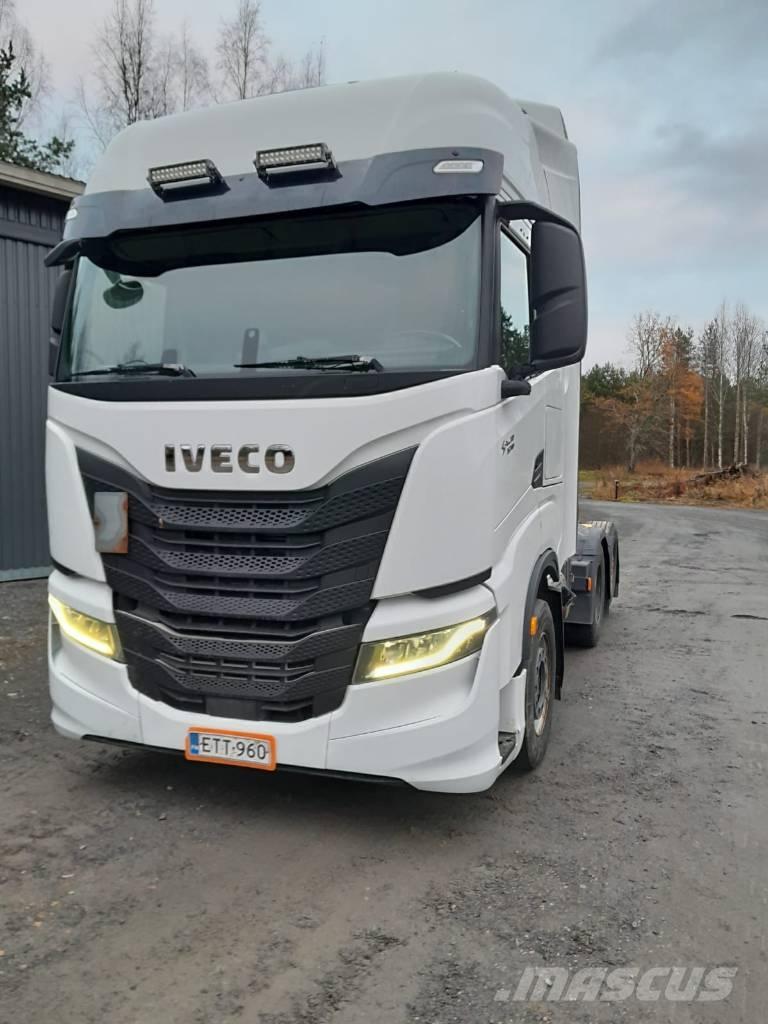 Iveco S-Way AS 440 Prime Movers