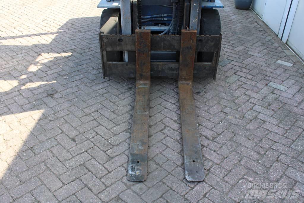 Daewoo D 40 S Diesel trucks