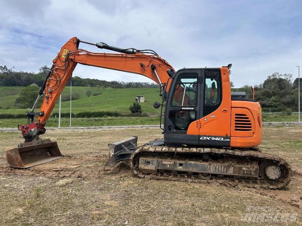 Doosan DX 140 Crawler excavators
