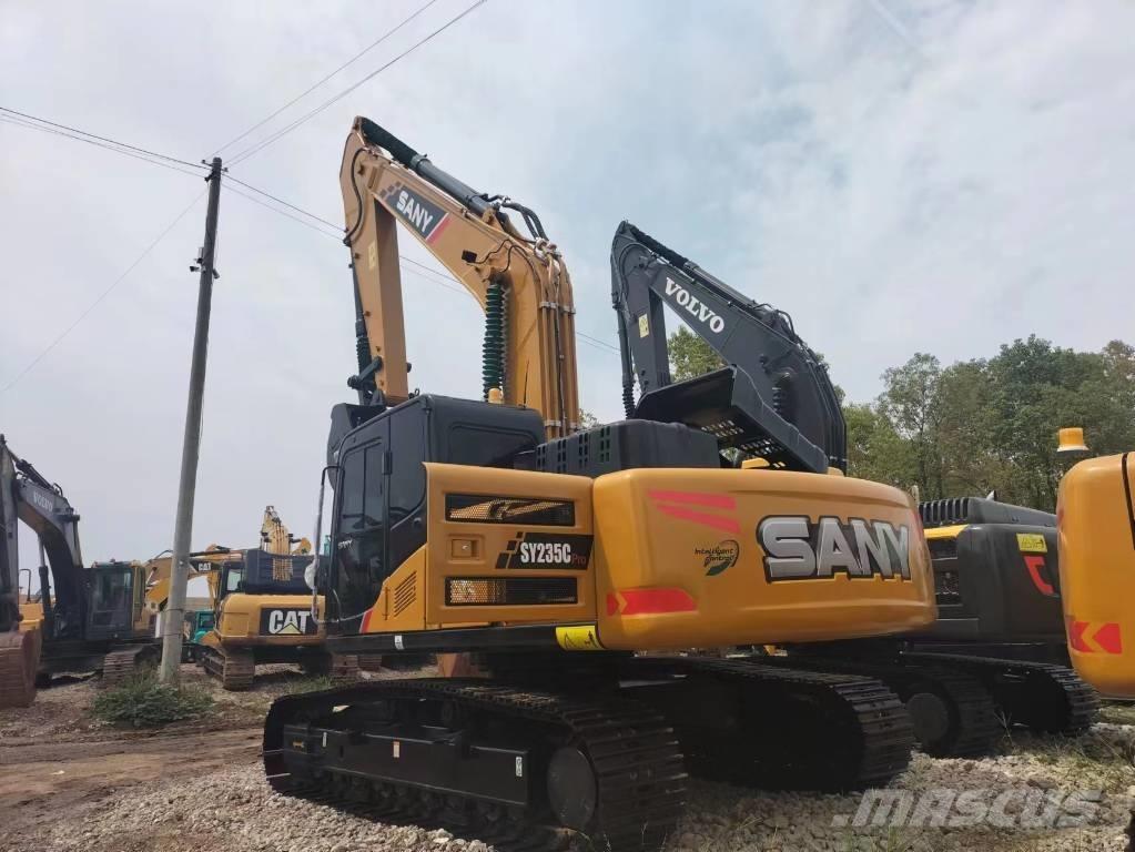 Sany SY 235 Crawler excavators