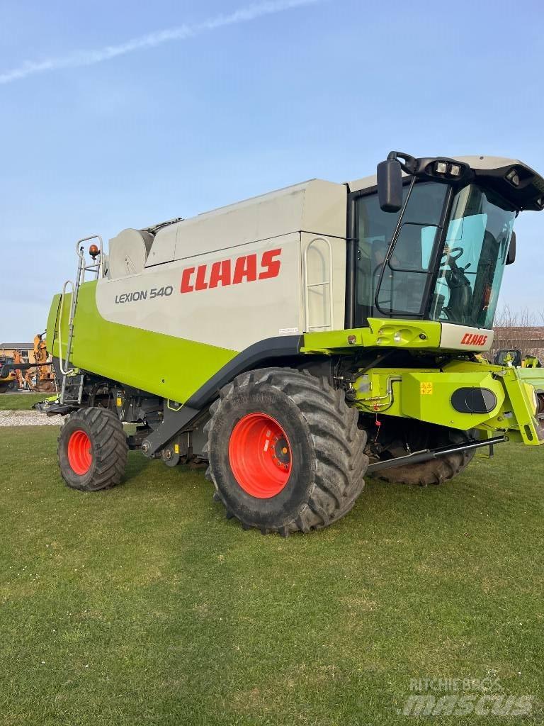 CLAAS LEXION 540 Combine harvesters