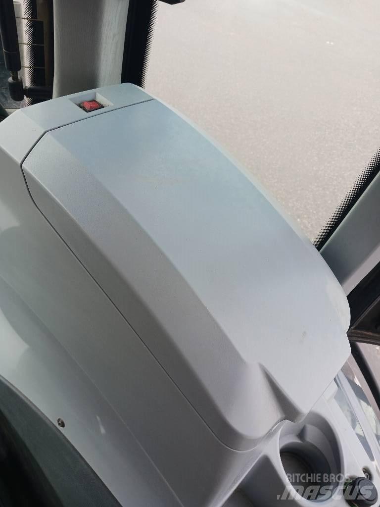Valtra T 194 Versu Tractors