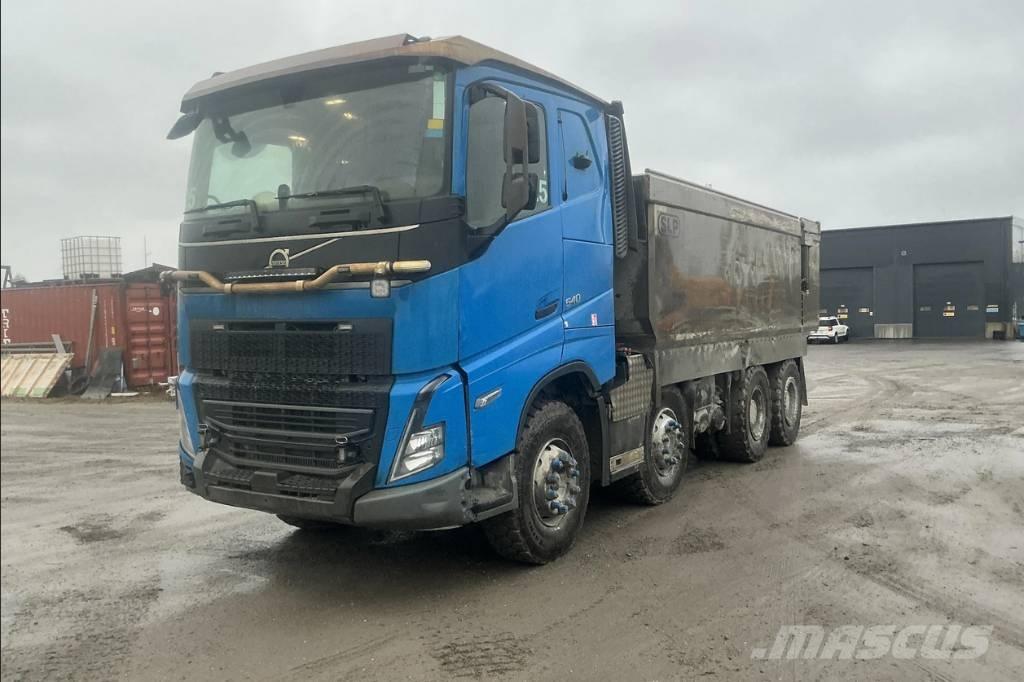Volvo FH 540 Skip bin truck
